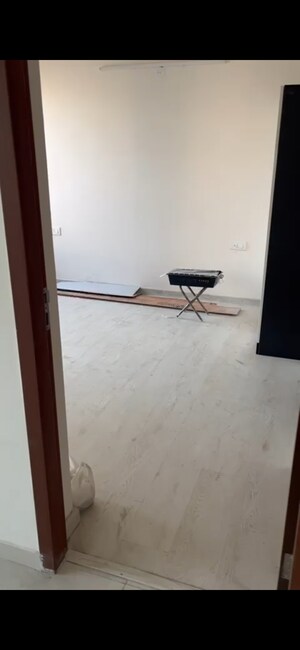 Room in 3 BHK Apartment at Shapoorji Pallonji Joyville Gurgaon, Sector 102 – for Rent