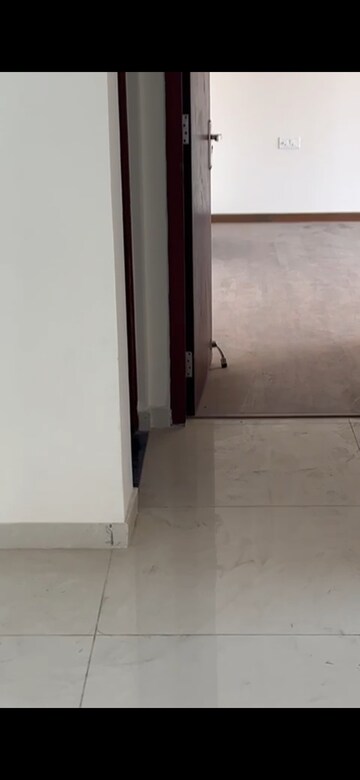 Room in 3 BHK Apartment at Shapoorji Pallonji Joyville Gurgaon, Sector 102 – for Rent