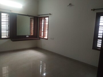 Room in 4 BHK Villa at Royal Placid, Hsr Layout – for Rent