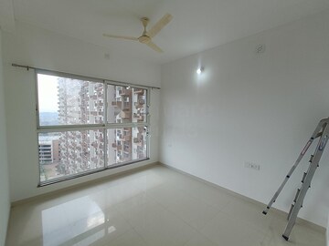 Room in 2 BHK Apartment at Godrej Boulevard Manjri, Manjari – for Rent