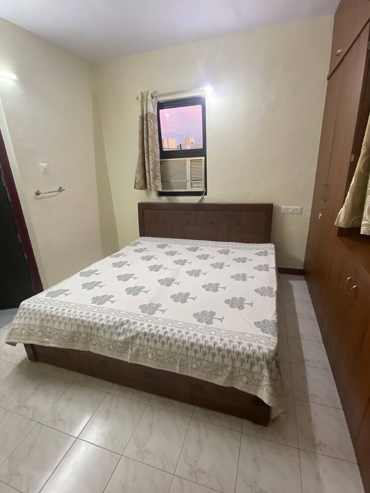 Bedroom, magarpatta-daffodils-apartment 2 Bedroom 1050 Sq.Ft. Apartment In Hadapsar Pune 9509656