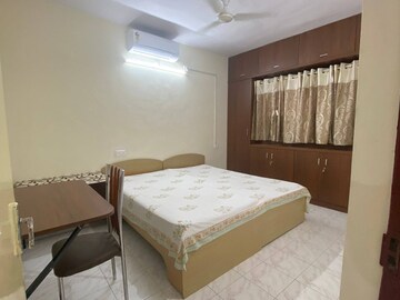 Bedroom in 2 BHK Apartment at Magarpatta Daffodils Apartment, Hadapsar – for Rent