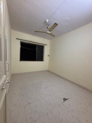 Room in 1 BHK Apartment at Mandakini CHS, Dahisar East – for Rent