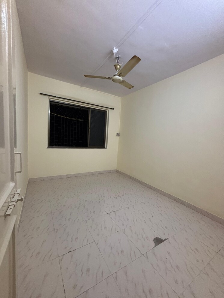 Room, mandakini-chs 1 Bedroom 550 Sq.Ft. Apartment In Dahisar East Mumbai 9509666