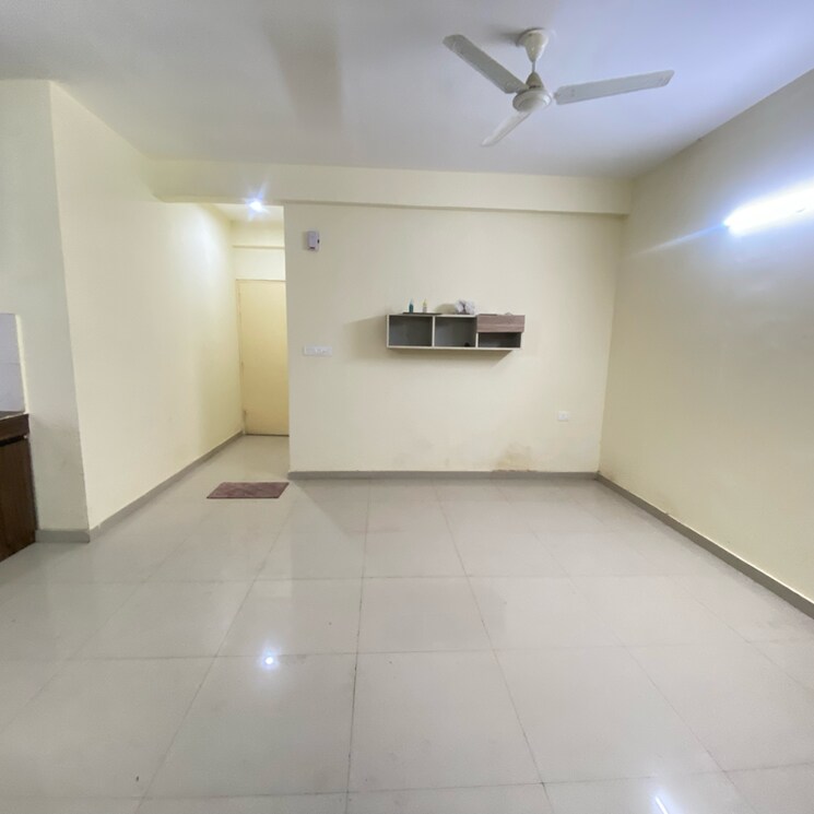 Room, pyramid-heights 2 Bedroom 698 Sq.Ft. Apartment In Badha Gurgaon 9509697