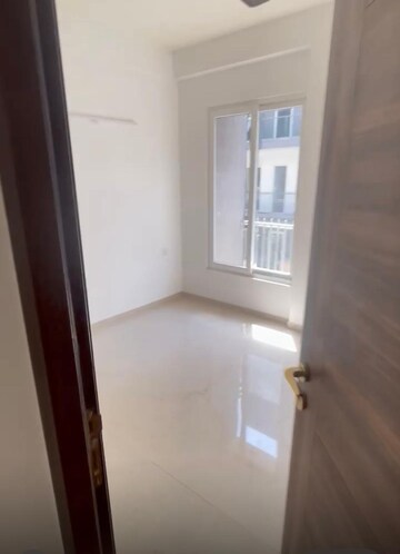3.5 BHK Apartment For Rent in Smart World Orchard, Sector 61