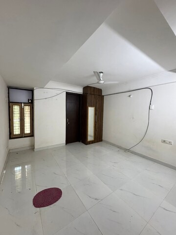 3 BHK Builder Floor For Rent in Chattarpur