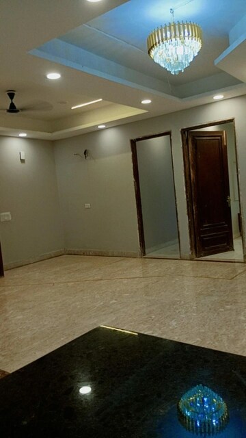Room in 3 BHK Villa at Jaypee Wish Town Klassic, Sector 134 – for Rent