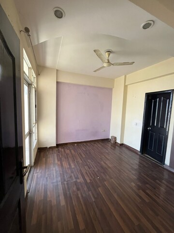 Bedroom in 2 BHK Apartment at Supertech Cape Town, Sector 74 – for Rent