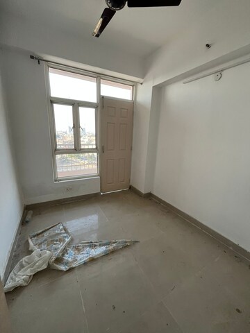 2 BHK Apartment For Rent in Supertech Cape Town, Sector 74