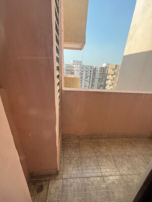 Building Lobby in 2 BHK Apartment at Supertech Cape Town, Sector 74 – for Rent