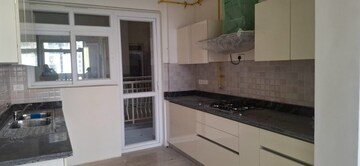 Kitchen in 4 BHK Apartment at BPTP Mansions, Sector 66 – for Rent