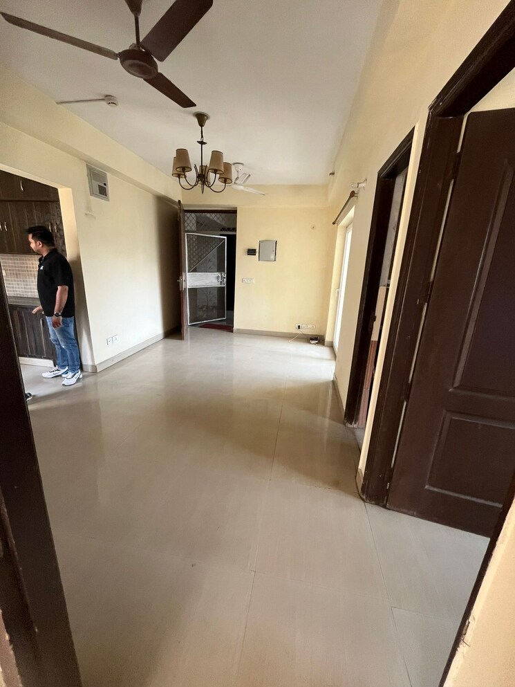 undefined, supertech-cape-town 3 Bedroom 1295 Sq.Ft. Apartment In Sector 74 Noida 9509745