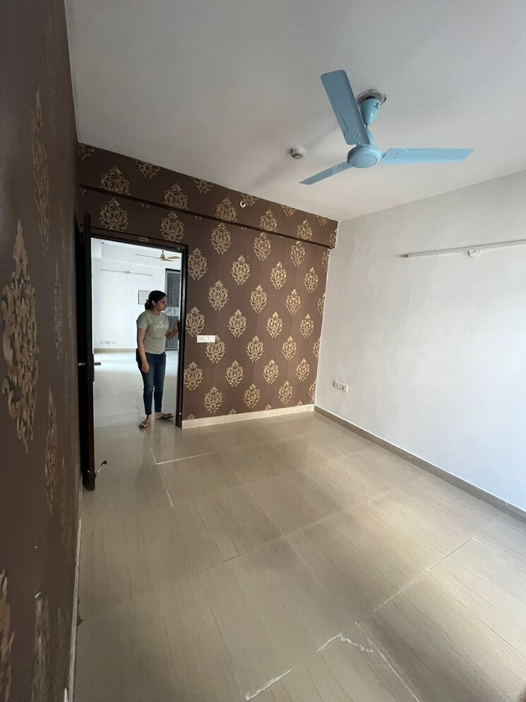 Room, prateek-wisteria 2 Bedroom 955 Sq.Ft. Apartment In Sector 77 Noida 9509758