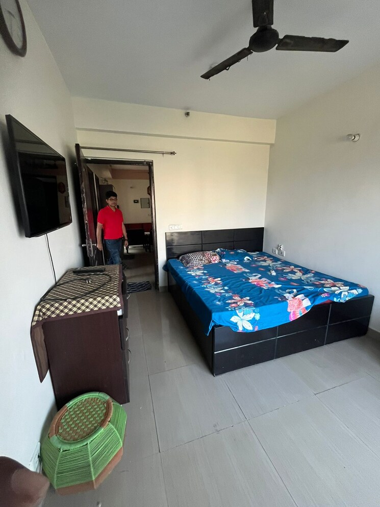 Bedroom, prateek-wisteria 2 Bedroom 955 Sq.Ft. Apartment In Sector 77 Noida 9509758