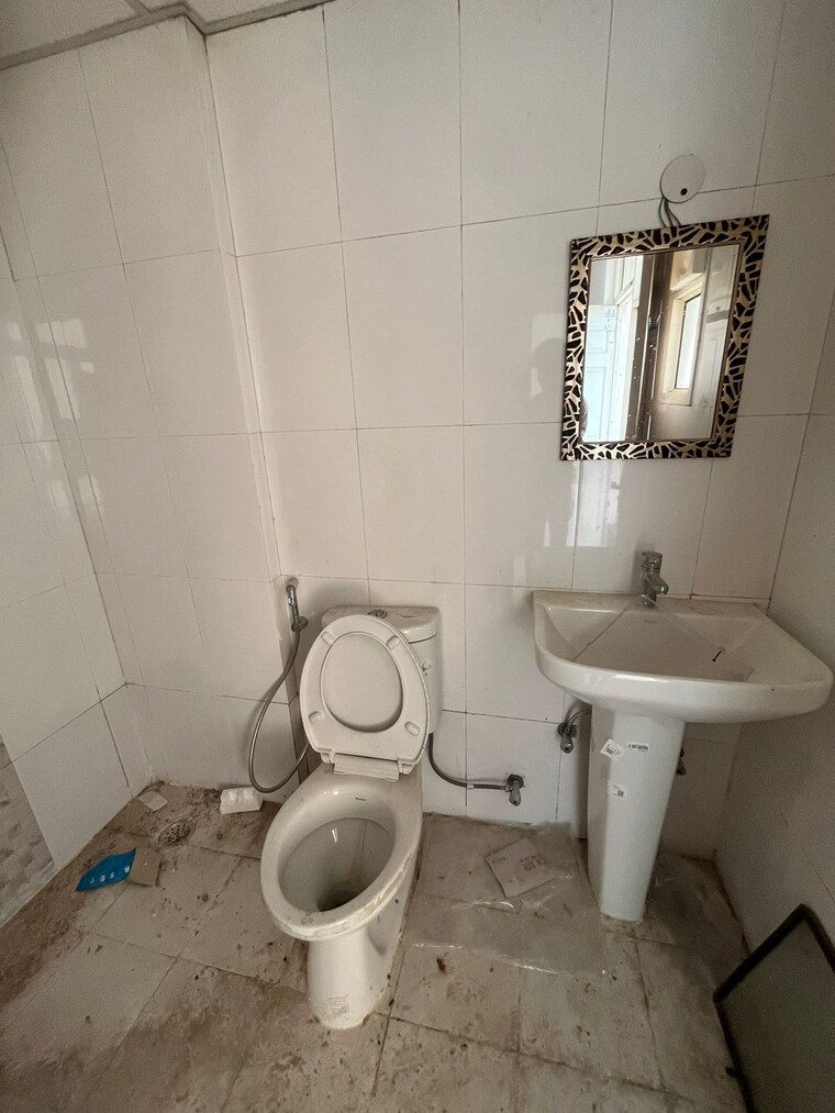 Bathroom, supertech-cape-town 2.5 Bedroom 1150 Sq.Ft. Apartment In Sector 74 Noida 9509768