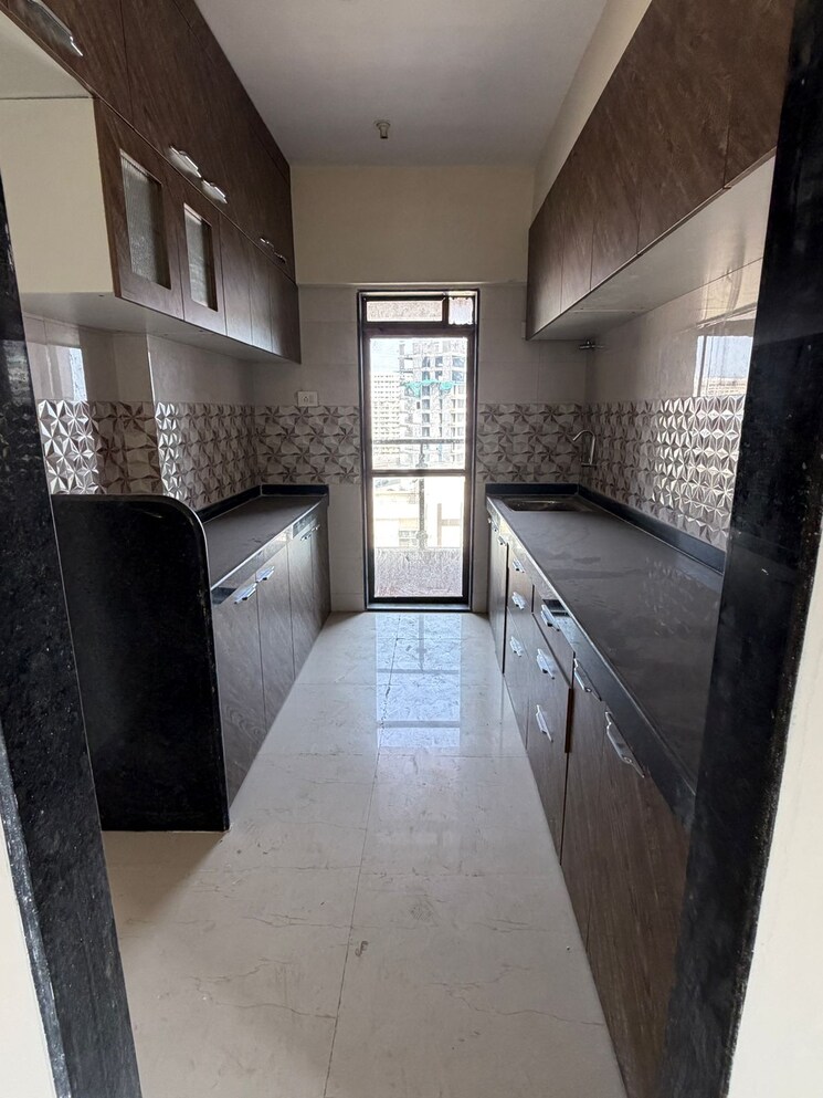 Kitchen, radius-central-park 3 Bedroom 1100 Sq.Ft. Apartment In Chembur Mumbai 9509785
