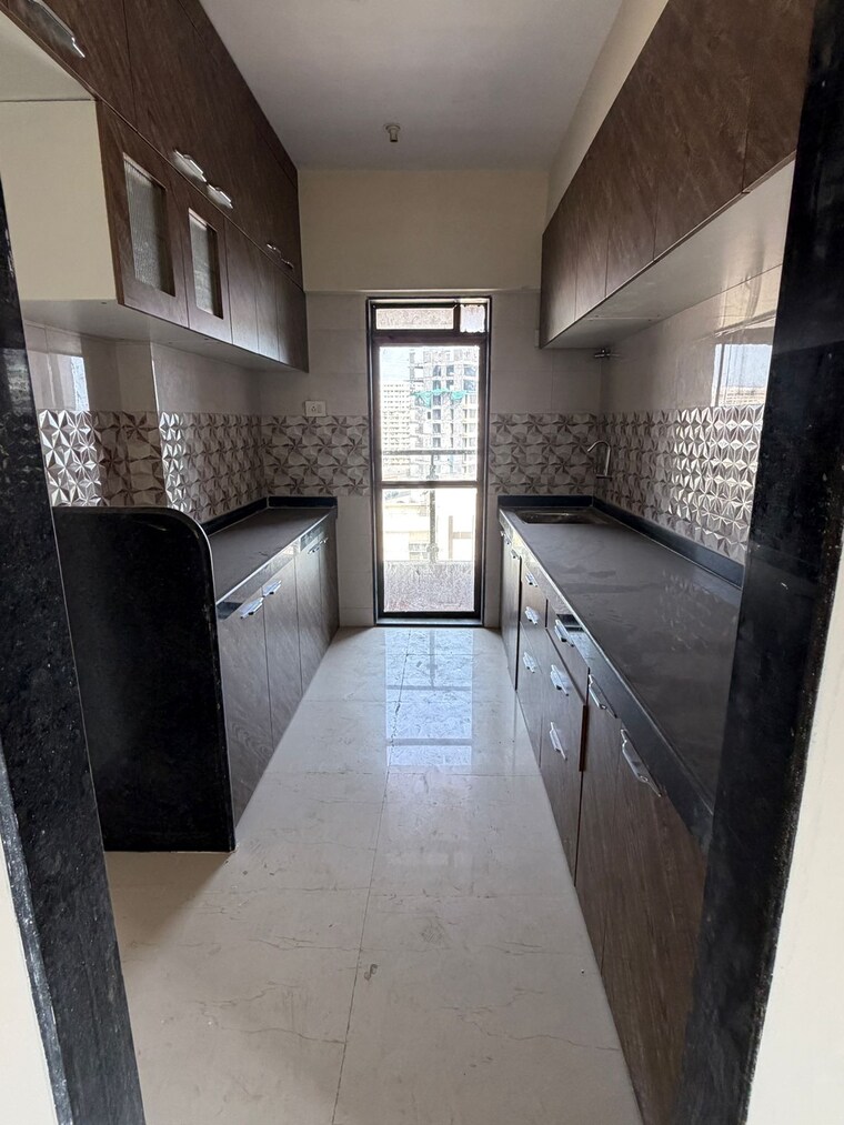 Kitchen, radius-central-park 3 Bedroom 1100 Sq.Ft. Apartment In Chembur Mumbai 9509785
