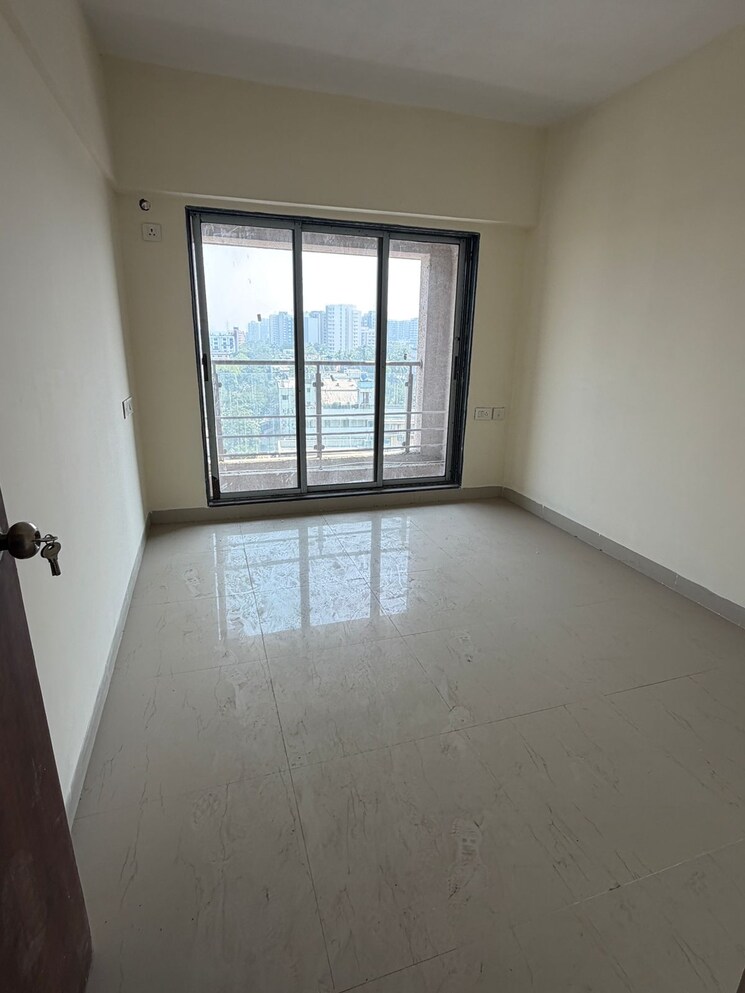 Room, radius-central-park 3 Bedroom 1100 Sq.Ft. Apartment In Chembur Mumbai 9509785