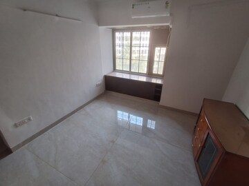 Room in 3 BHK Apartment at Highland Park Andheri West, Andheri West – for Rent