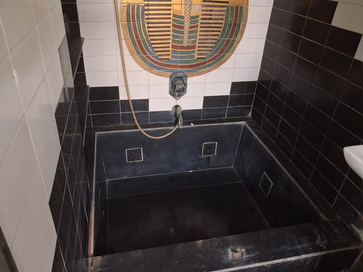 Bathroom, highland-park-andheri-west 3 Bedroom 1250 Sq.Ft. Apartment In Andheri West Mumbai 9509789