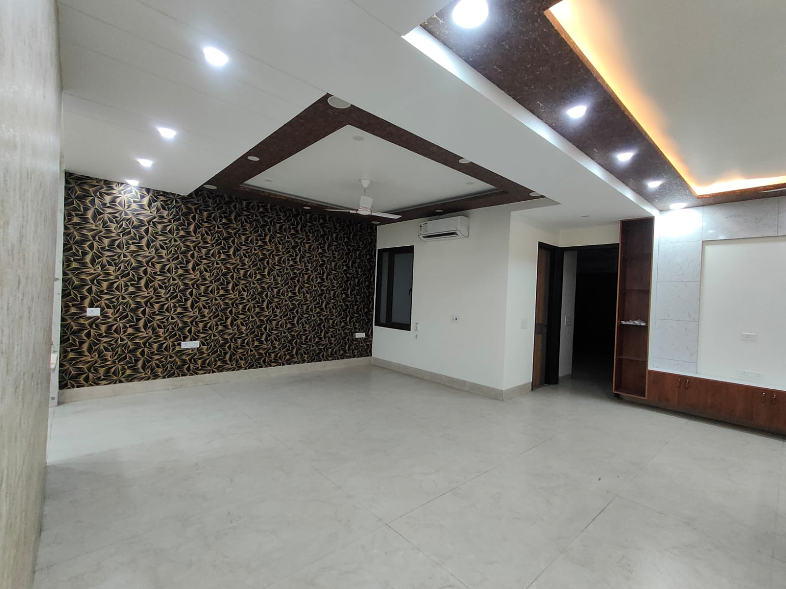 4 BHK 3200 Sq.Ft. Builder Floor in Unitech South City 1