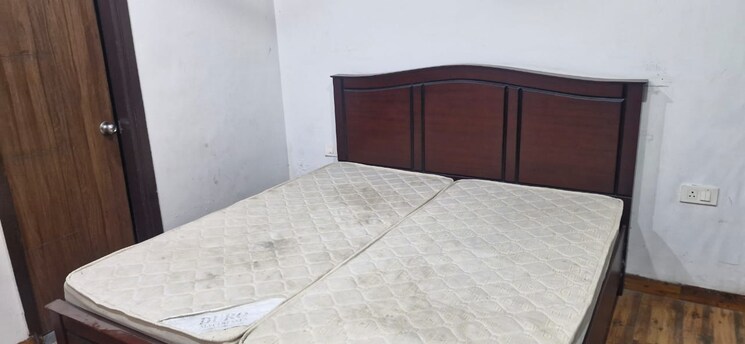 Bedroom, pir machalla 3 Bedroom 1200 Sq.Ft. Apartment In Pir Machalla Zirakpur 9509787