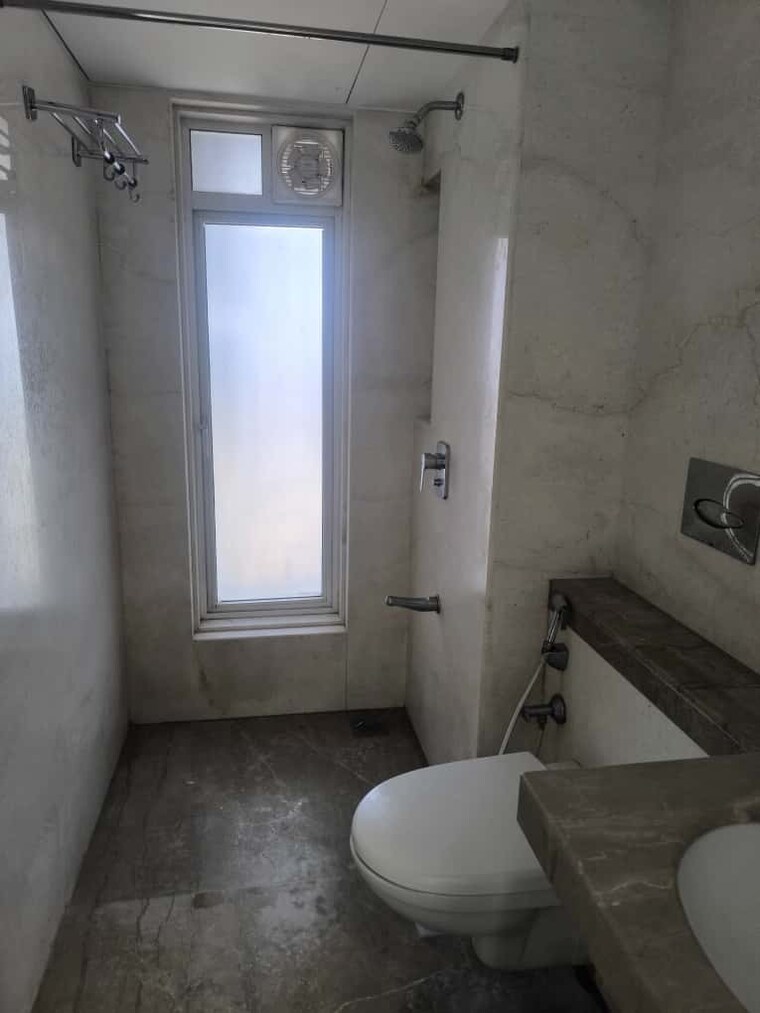 Bathroom, hubtown-seasons 3 Bedroom 1033 Sq.Ft. Apartment In Chembur Mumbai 9509796