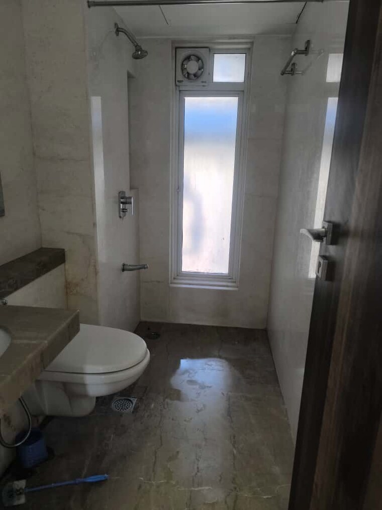 Bathroom, hubtown-seasons 3 Bedroom 1033 Sq.Ft. Apartment In Chembur Mumbai 9509796
