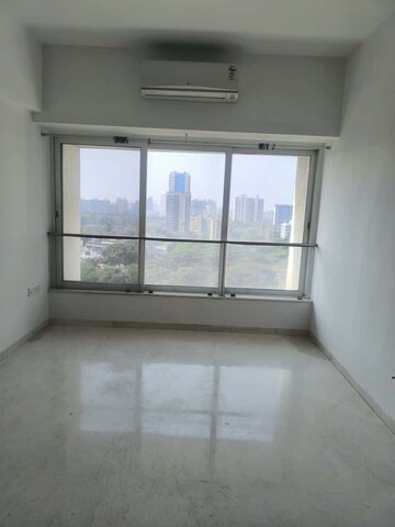 Room in 3 BHK Apartment at Hubtown Seasons, Chembur – for Rent