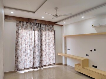 Room in 2 BHK Builder Floor at Sector 46 – for Rent