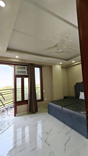 Room in 1 BHK Builder Floor at Chattarpur – for Rent