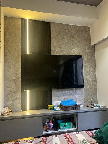 Room in 1.5 BHK Apartment at CCI Rivali Park, Borivali East – for Sale