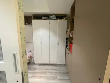  1.5 BHK Apartment at CCI Rivali Park, Borivali East – for Sale