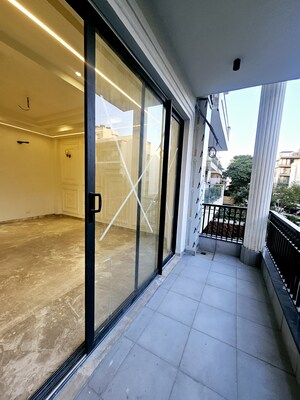 Balcony in 3 BHK Builder Floor at SS Southend Floors, South City 2 – for Sale