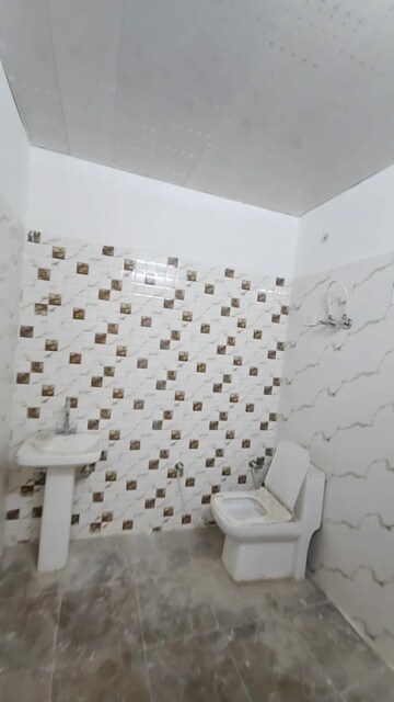 Bathroom in 2 BHK Apartment at Shree Homes Noida, Sector 74 – for Rent