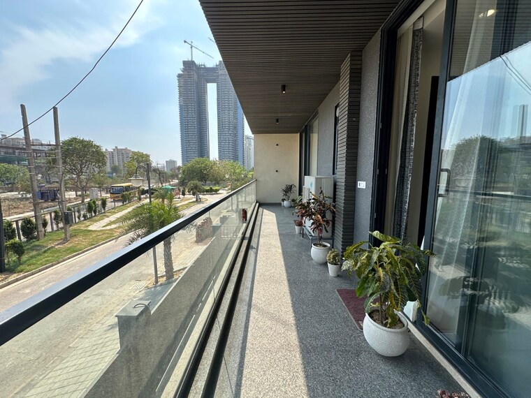 Balcony, unitech-south-city-1 4 Bedroom 240 Sq.Yd. Builder Floor In South City 1 Gurgaon 9509852
