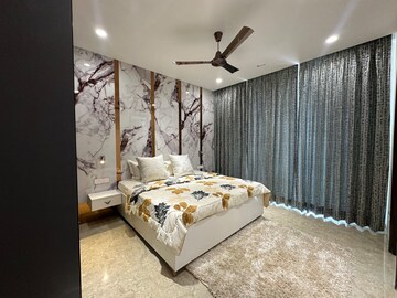Bedroom in 4 BHK Builder Floor at Unitech South City 1, South City 1 – for Sale