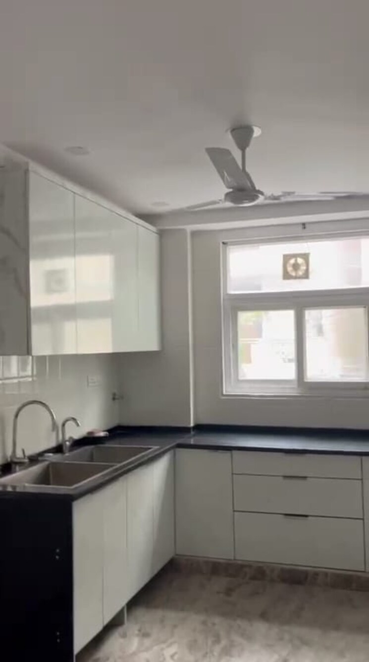 Kitchen, rajouri garden 3 Bedroom 1800 Sq.Ft. Builder Floor In Rajouri Garden Delhi 9509861