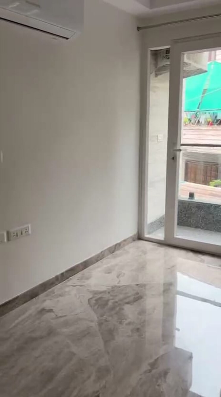 Balcony, rajouri garden 3 Bedroom 1800 Sq.Ft. Builder Floor In Rajouri Garden Delhi 9509861