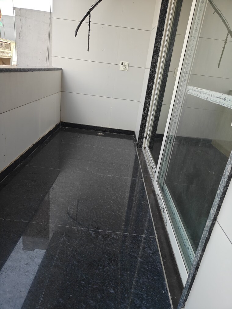 Balcony, rajouri garden 3 Bedroom 1800 Sq.Ft. Builder Floor In Rajouri Garden Delhi 9509861