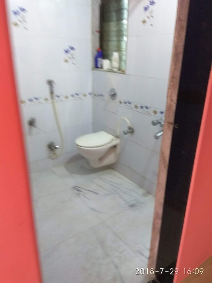 Bathroom, mangal-krupa 2 Bedroom 920 Sq.Ft. Apartment In Malad East Mumbai 9509874
