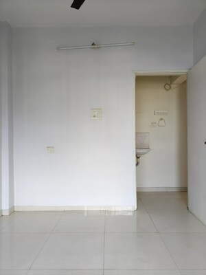 Room in 1 BHK Apartment at Nerul Sector 27 – for Rent