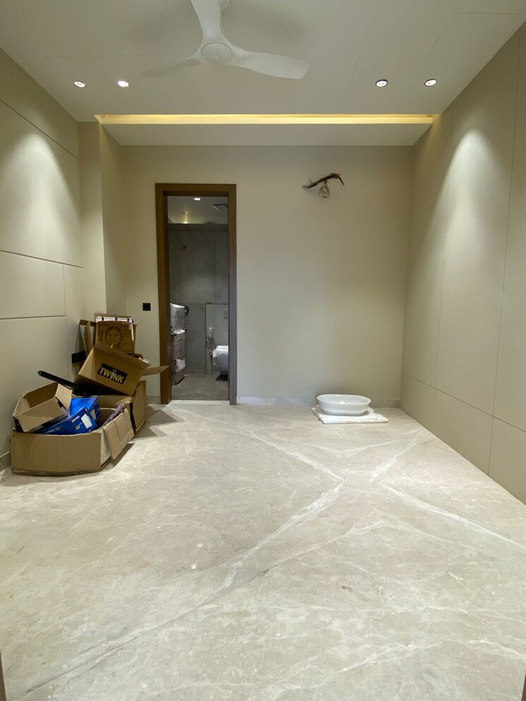 Room, ss-southend-floors 3.5 Bedroom 2187 Sq.Ft. Builder Floor In South City 2 Gurgaon 9509898