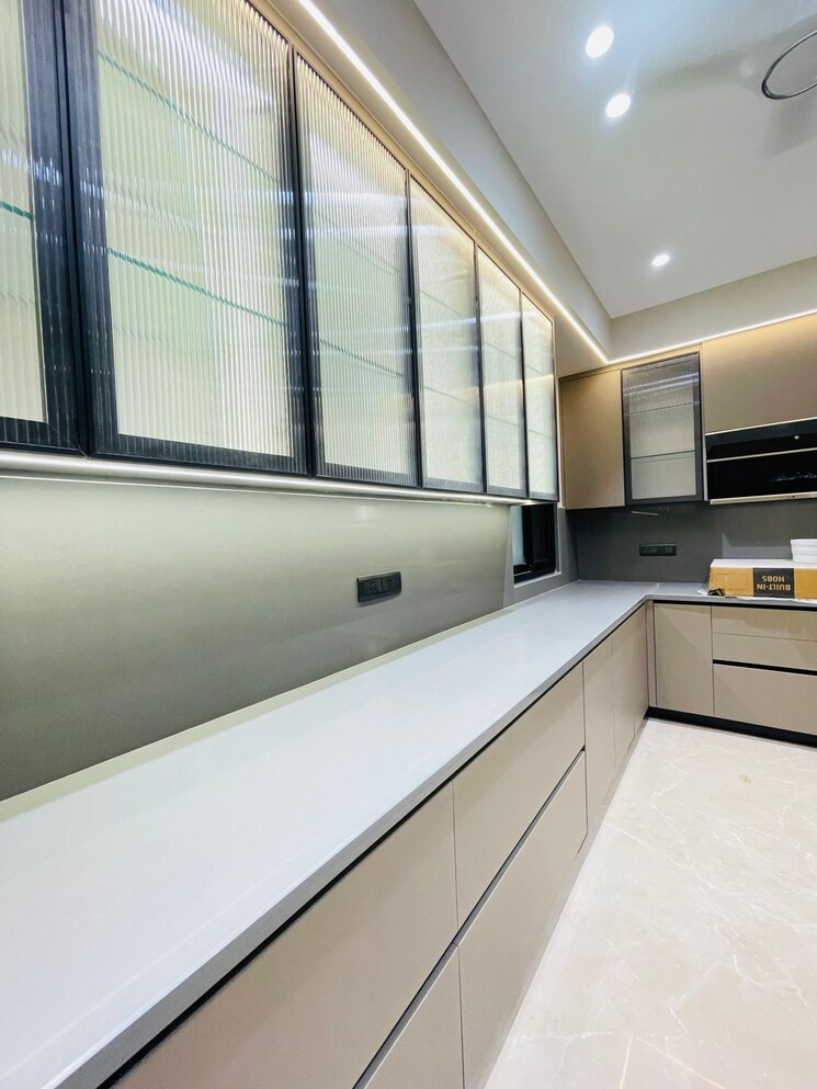 Kitchen, ss-southend-floors 4 Bedroom 275 Sq.Ft. Builder Floor In South City 2 Gurgaon 9509897