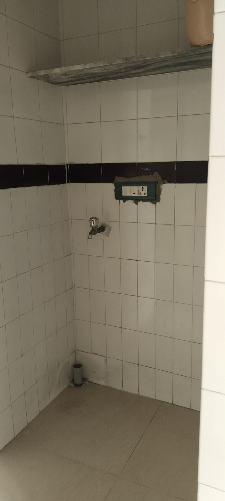 Bathroom, ambawadi 3 Bedroom 1500 Sq.Ft. Apartment In Ambawadi Ahmedabad 9509925