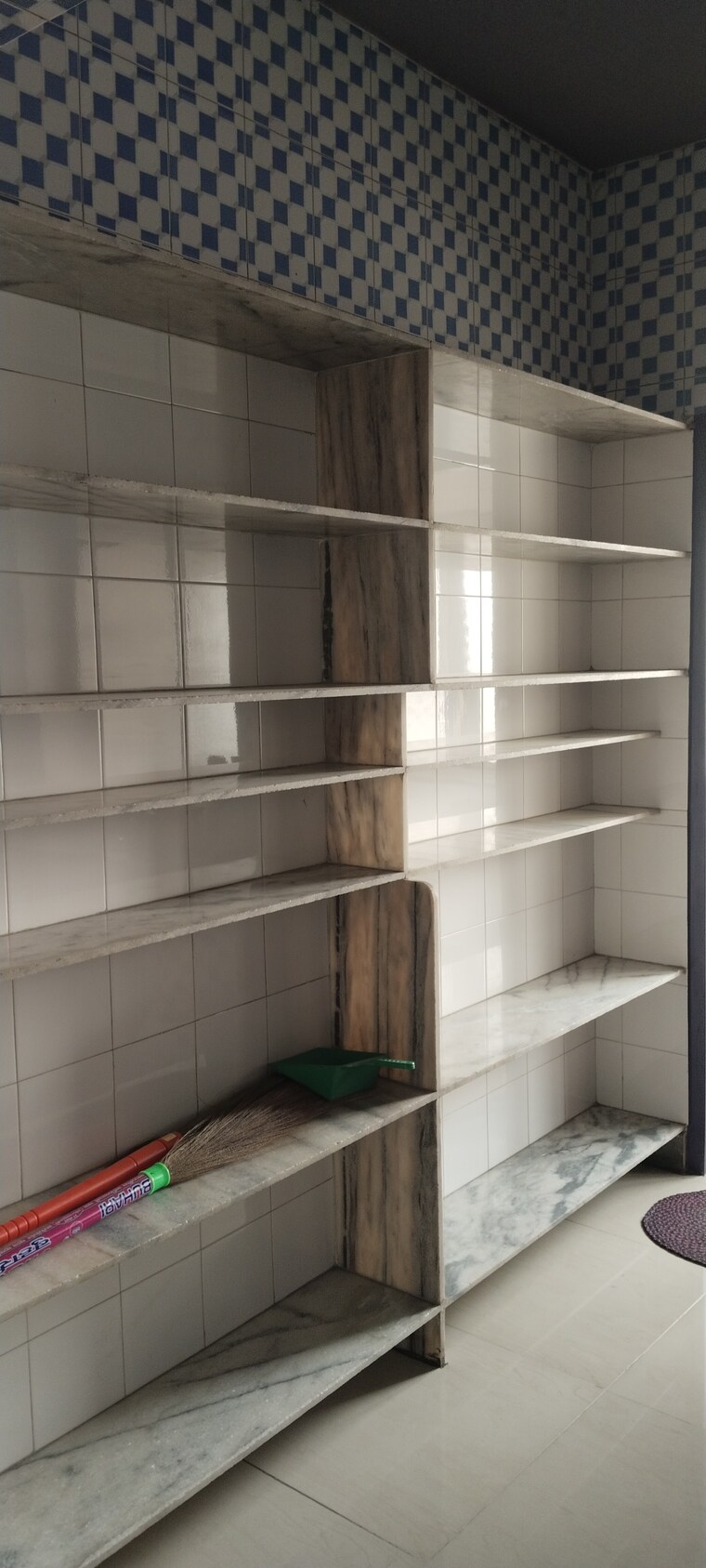 Other, ambawadi 3 Bedroom 1500 Sq.Ft. Apartment In Ambawadi Ahmedabad 9509925