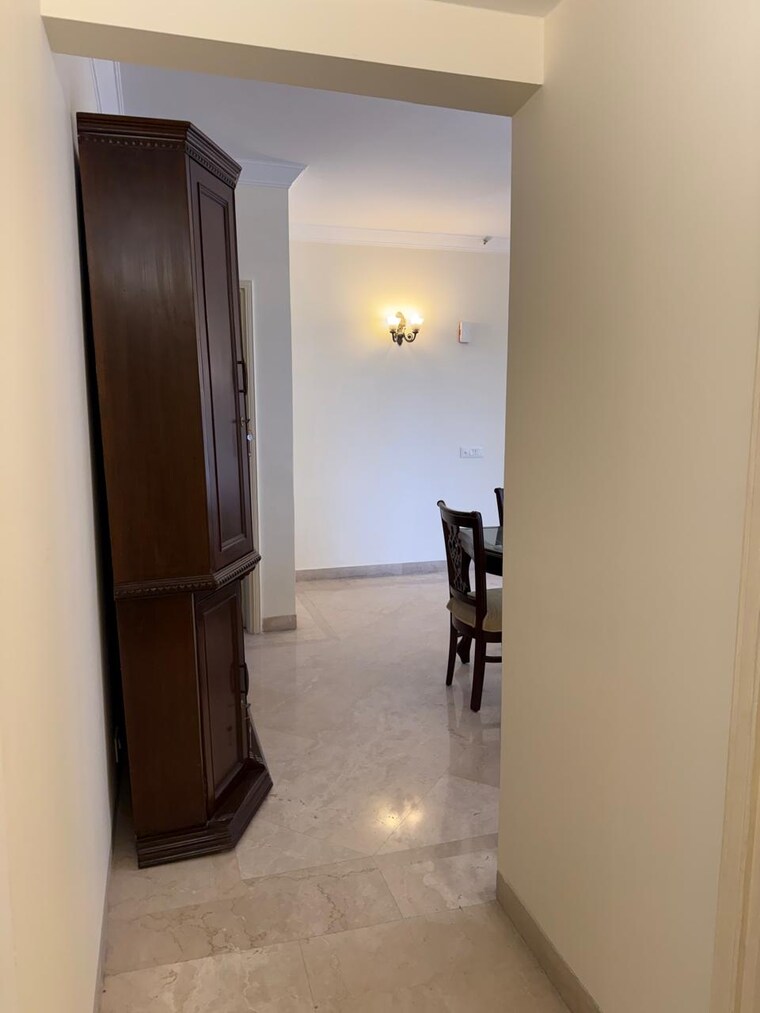 Room, unitech-uniworld-city 3.5 Bedroom 1800 Sq.Ft. Apartment In Sector 30 Gurgaon 9509909