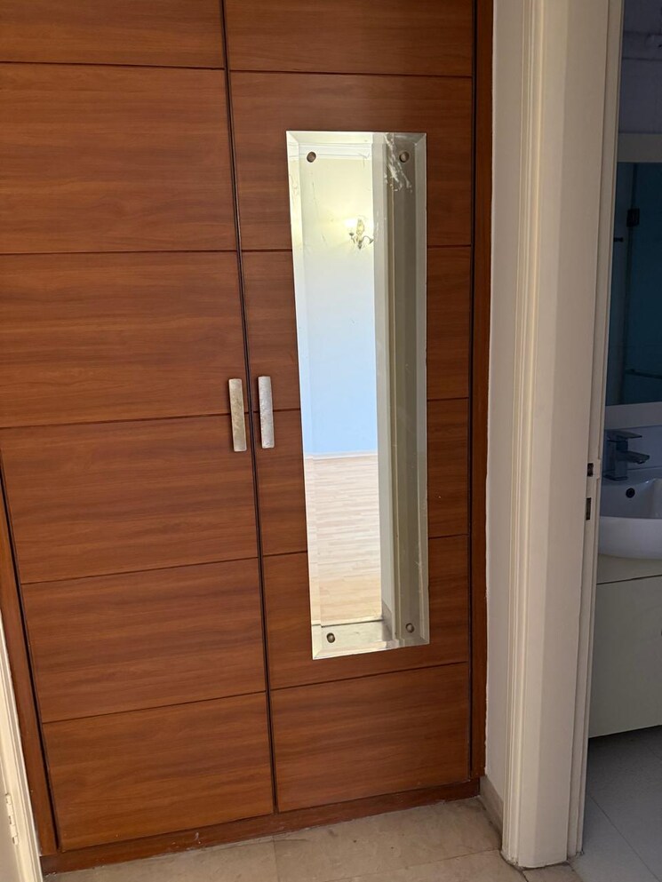 undefined, unitech-uniworld-city 3.5 Bedroom 1800 Sq.Ft. Apartment In Sector 30 Gurgaon 9509909