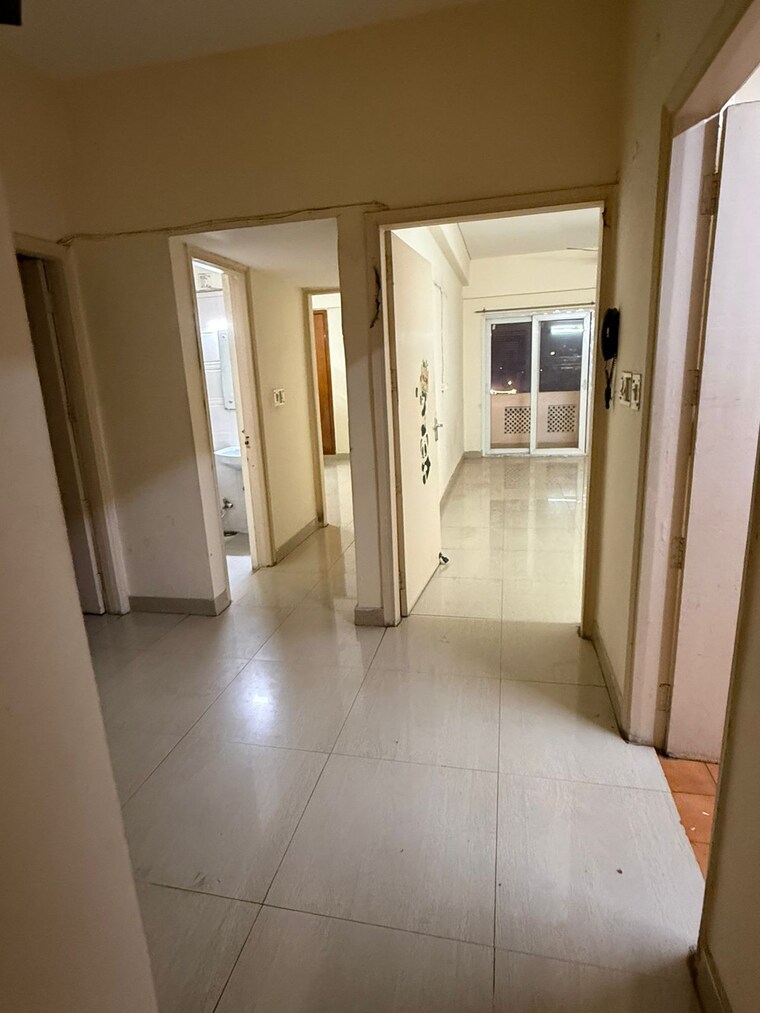 undefined, unitech-uniworld-city 3.5 Bedroom 1800 Sq.Ft. Apartment In Sector 30 Gurgaon 9509909